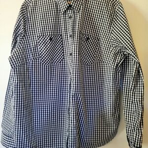 Duluth Trading Co. Printmaker Cotton Poplin button-down shirt